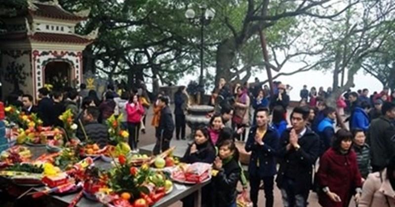Lễ phật tại chùa