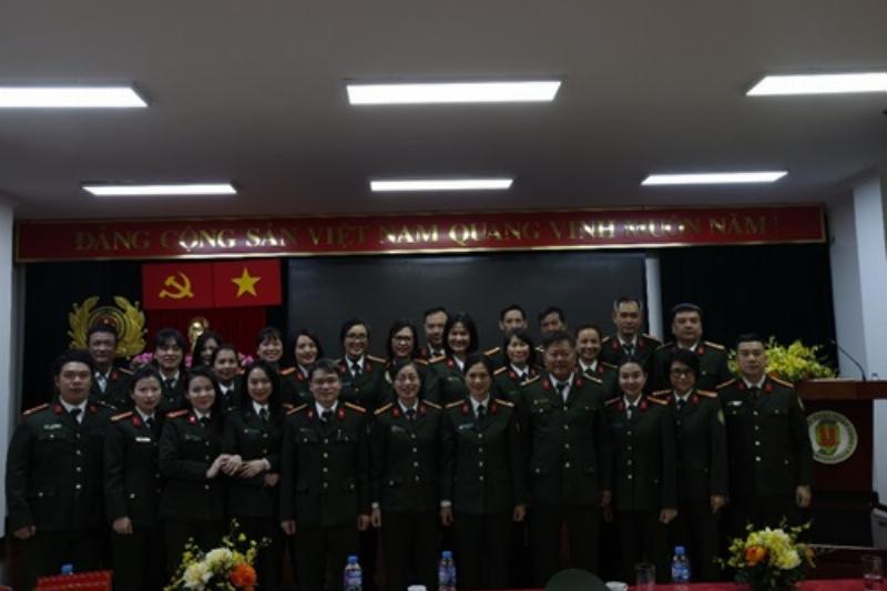 Lịch tháng 9 năm 2021 hiển thị trên điện thoại