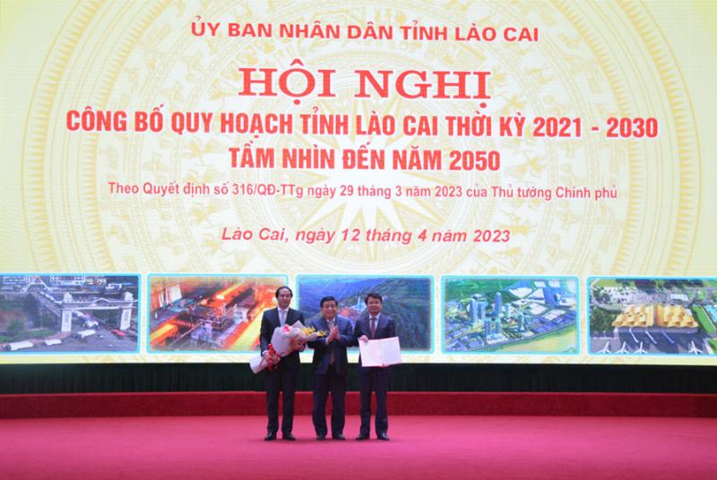Lộ Trình Xe Lào Cai Quảng Ninh Chi Tiết: Bản Đồ và Hướng Dẫn
