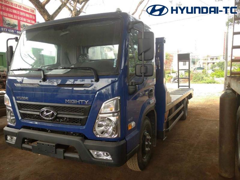 Xe máy chuyên dùng với trang bị đặc biệt